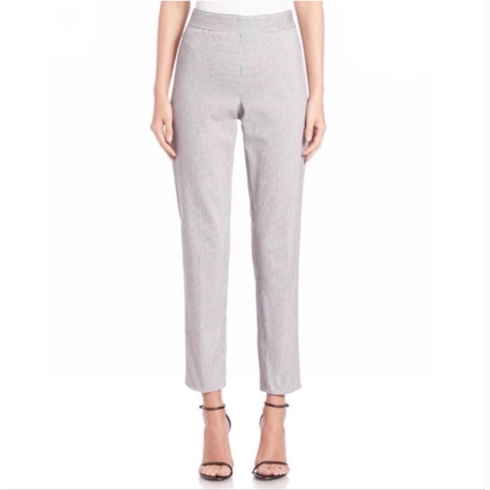 St. John NWT Chic Size 8 B&W Striped Cropped Pants
